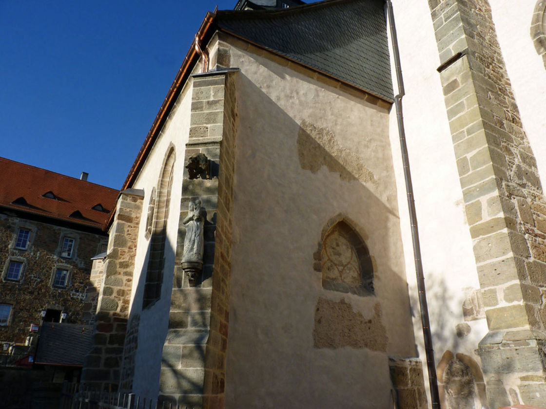 Abbau des Gerüstes an der Südseite (Foto: Karl-Franz Thiede)